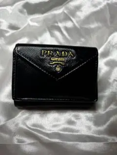 2025年最新】プラダ 三つ折りの人気アイテム - メルカリ