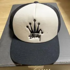 Stussy トラッカーキャップ ホワイト/ブラック