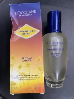 未使用品　L'Occitaneイモーテルトリプルエッセンス美容化粧水150mlのサムネイル