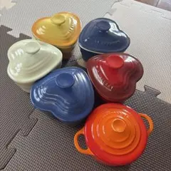 LE CREUSET ストーンウェア ココット＆ハート型ラムカン6点セットのサムネイル