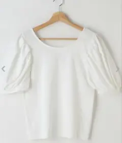 タグ付き！INGNI ボリュームパワショルTシャツのサムネイル