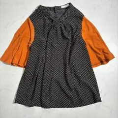 【美品】INDEX ブラウス 総柄 配色袖 Mサイズ（E235）