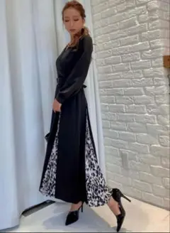 プリーツワンピース