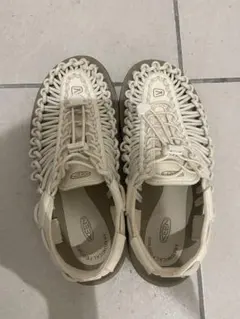 KEEN サンダル　ホワイト