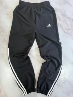 adidas トレーニングパンツ 黒 ジャージ ブラック S相当 3本ライン