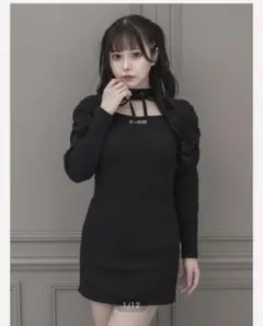 michellMacaron デコルテオープンビジューニットワンピース - メルカリ