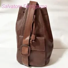 フェラガモ ヴァラ レザー ショルダーバッグ ブラウン ヴィンテージ