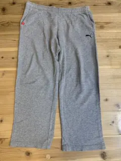 Puma スウェットパンツ　グレーXL