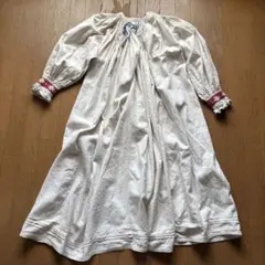 ウクライナ刺繍入りコットンかリネンのロングワンピース　マタニティにものサムネイル