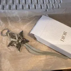 《Dior》星型キーホルダー