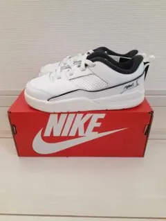 nike スニーカーキッズ