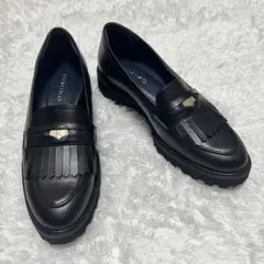 ☆美品☆卑弥呼 トラックソールコインローファー　ブラック　撥水仕様　23.5cmのサムネイル