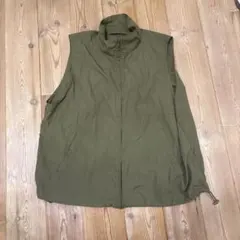 ナイロンベスト