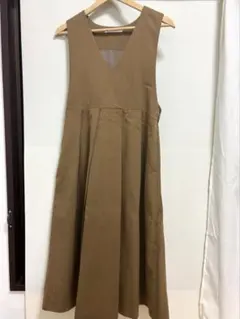 【KBF】 Vネック ワンピース ブラウン　Aライン　ジャンパースカート