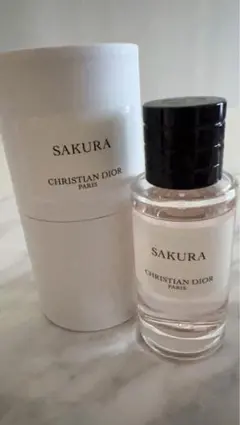 CHRISTIAN DIOR SAKURA 40ml 香水のサムネイル