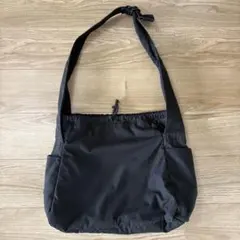 UNIQLO C ソフトパフィーショルダーバッグ
