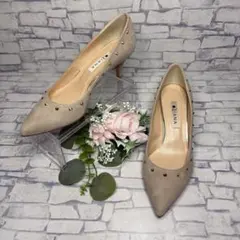 美品 ダイアナ DIANA 【23】 スタッズ ポインテッド スエード パンプス
