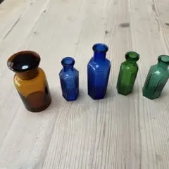 アンティークガラスボトルセット