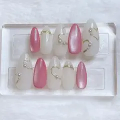 Item thumbnail for item 76fa66ce-b11b-4f05-b602-20d972c90c01