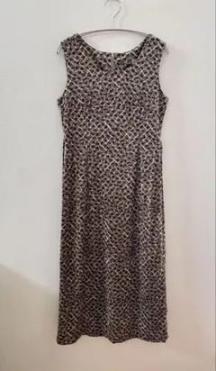 花柄ノースリーブロングワンピース　9号　9AR 秋冬