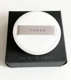 新品 THREE アドバンスドエシリアルスムースオペレータールースパウダー パフのサムネイル