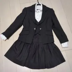 黒のキッズフォーマルスーツ