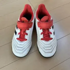 アディダス　サッカー　トレーニングシューズ　17センチ