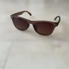 サングラスのサムネイル