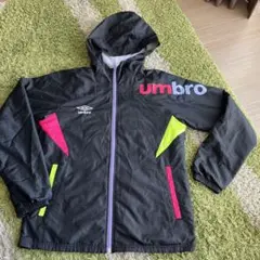 umbro フード付きウィンドブレーカー