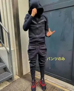 ナイキテックフリース　ジョガーパンツのみ　Mサイズ　セントラルシー着用
