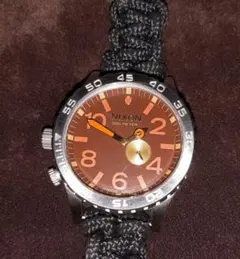 NIXON THE 51-30 腕時計 ハンドメイド シルバー ゴールドのサムネイル