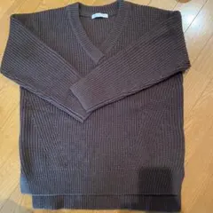 LOWRYS FARM Vネックニットセーター Mサイズ