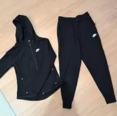 NIKEテックフリースセットアップＳ