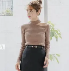 INGNI ショルダーカットリブニット ベージュ M