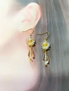 ハンドメイド イエローフラワーピアス