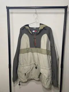 Tommy Hilfiger ナイロンジャケット