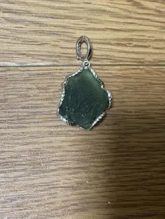 2026年最新】モルダバイト ペンダントトップ 鑑別書付きの人気アイテム