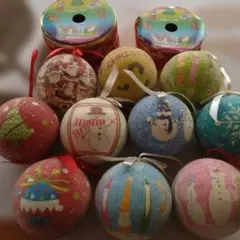 クリスマスボールとリボンのセット