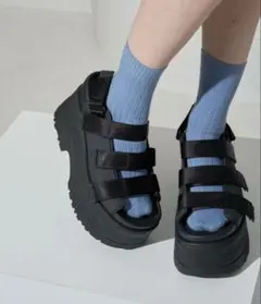 UGG/アグ W GOLDENRISE/ゴールデンライズ（サンダル）
