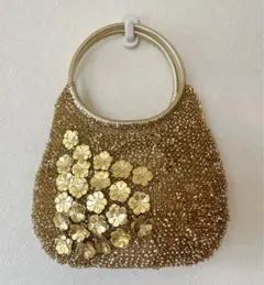 Item thumbnail for item 71e3554e-49bf-42af-874f-ab5b9ee21e1e