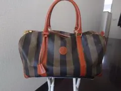 FENDI　フェンデイ　 ボストンバッグ　ペカン柄　大容量　鍵付き　2802