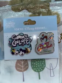 【ピンバッジ】ディズニー サマークールオフ Mrs.GREEN APPLE