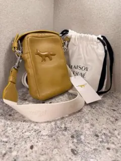 MAISON KITSUNE ショルダーバッグ CLOUD メゾンキツネのサムネイル