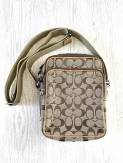 Coach シグネチャー ショルダーバッグ 4270