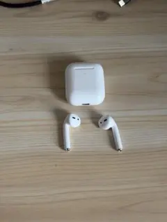 Apple AirPods 2本体 ホワイトのサムネイル