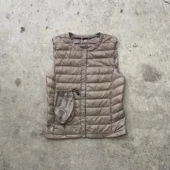 UNIQLO ユニクロ ウルトラライト ダウン ベスト 収納袋付き M 襟無し