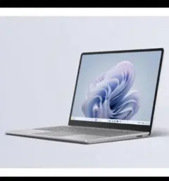 【中古・美品】Surface Laptop Go 3 XJB-00004 マイクロソフト Surface Laptop Go 3 XJB-00004 [プラチナ] 価格比較
