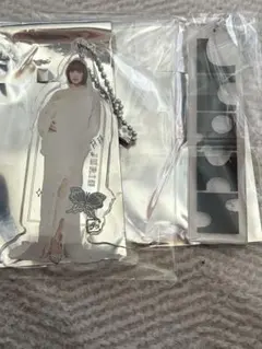 XG treasure trove ジュリン アクリルチャーム　キーホルダー