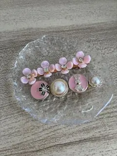 【新品】ピンクの花とパールのバレッタ 2点セット