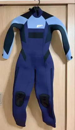 ウェットスーツ女性用XS 5mm 元値120,000円　World Dive ウェットスーツ女性用XS 5mm 元値120,000円 World Dive - メルカリ